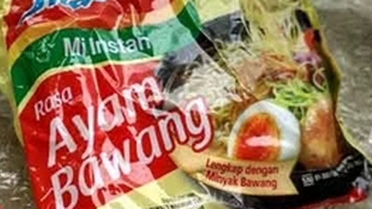 Pria Ini Beli Indomie Sebungkus Dengan Ongkir 7 Kali Lebih Mahal