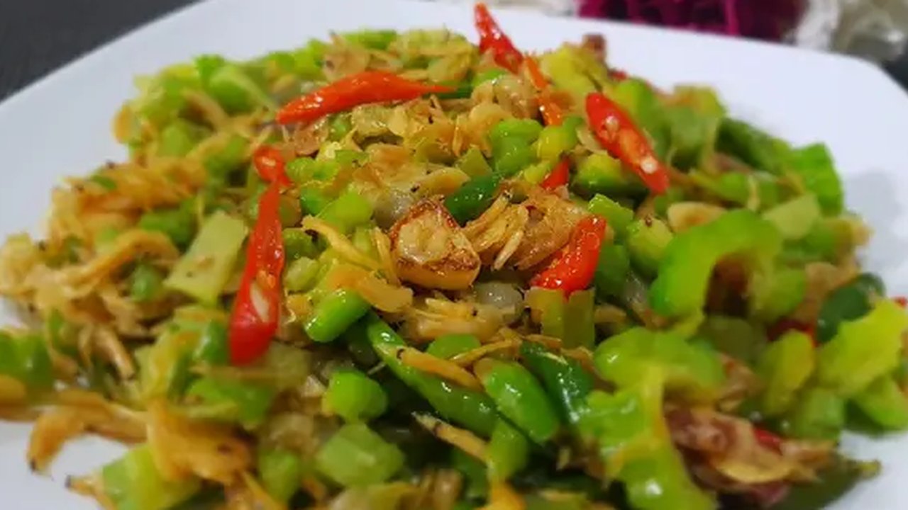 Ilustrasi tumis pare