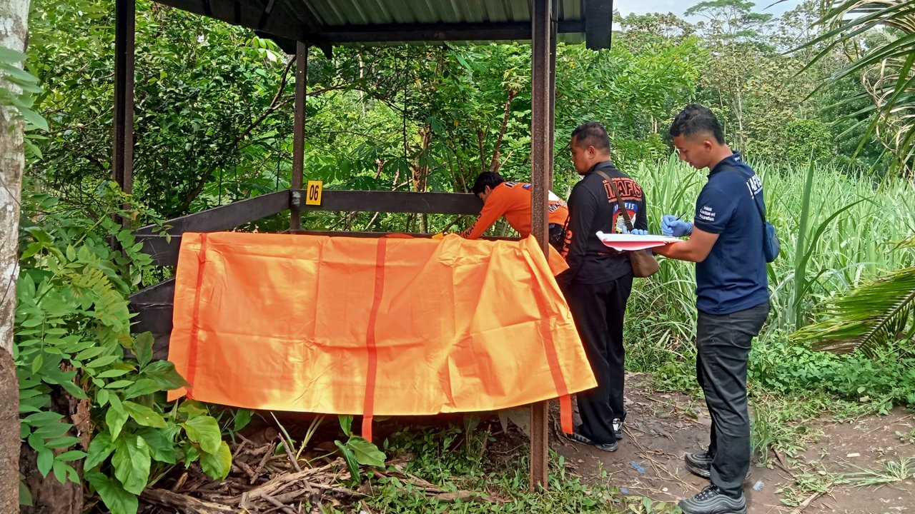 mayat wanita di gubuk