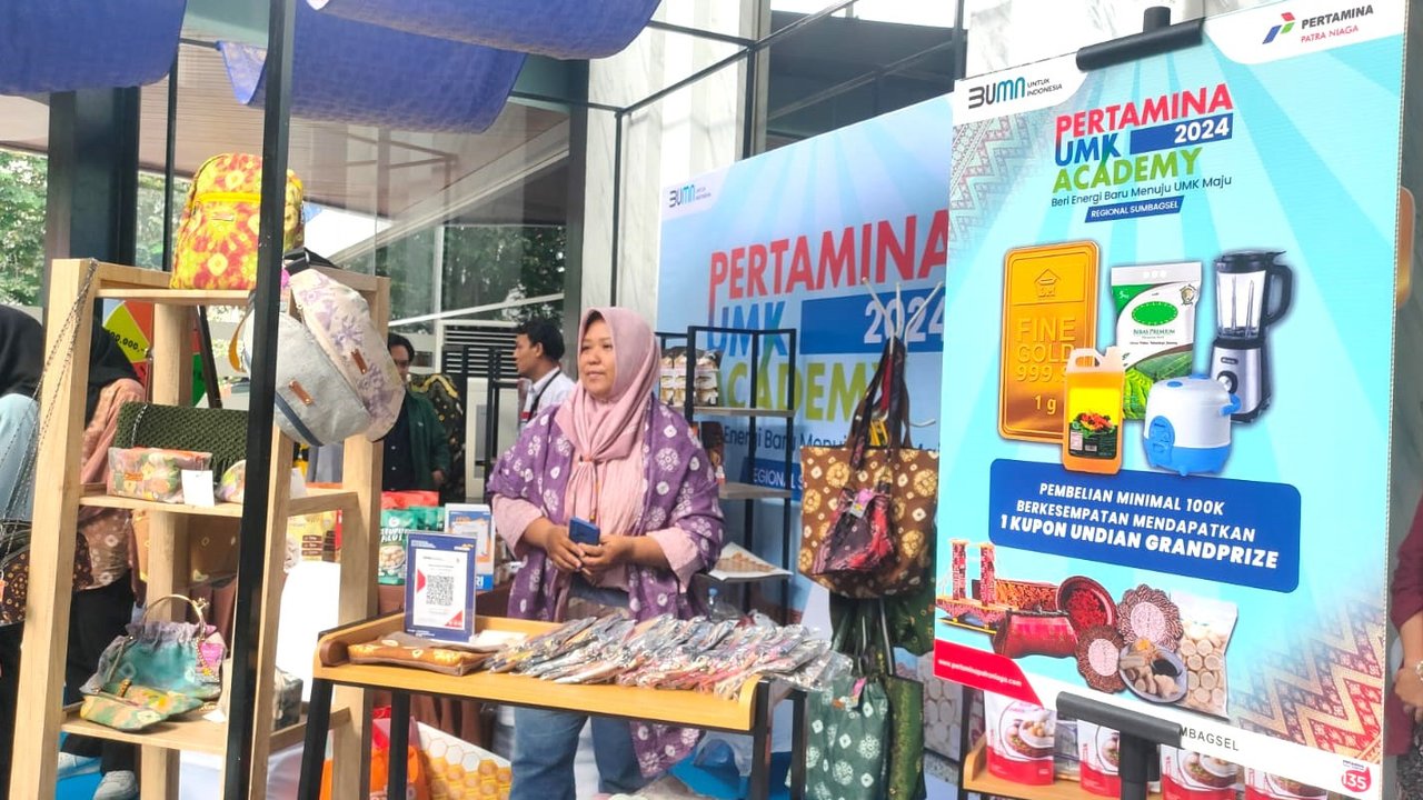 Pameran UMKM di Sumbagsel di region Pertamina Palembang, setelah naik kelas mengikuti program UMK Academy di Palembang Sumsel (Liputan6.com / Nefri Inge)