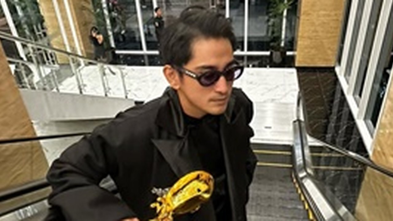 Belum Tentu Tayang di Indonesia, Bio One Jadi Transpuan di Film MIDNIGHT IN BALI - Bakal Tayang di Belanda