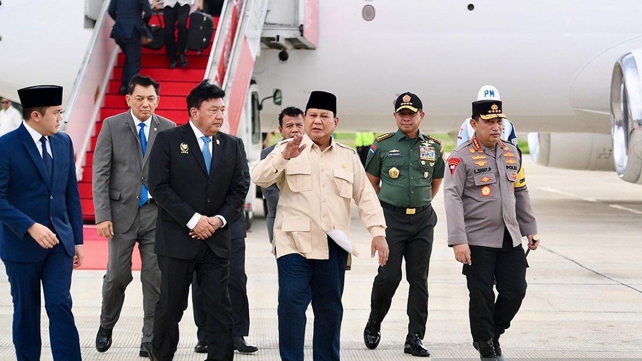 Berbagai peristiwa politik terjadi pada hari Senin (23/12), berikut yang telah kami rangkum untuk Anda baca kembali pada pagi ini, mulai dari pasca-kunjungan ...