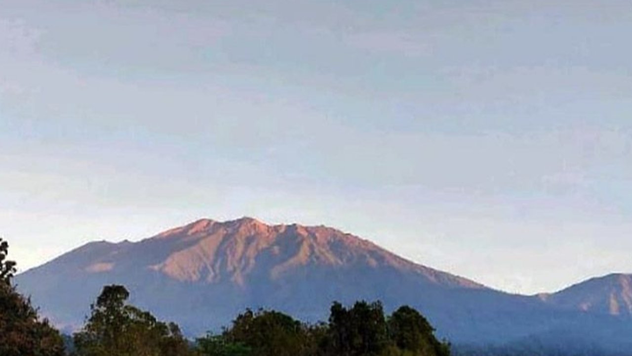 Gunung Raung