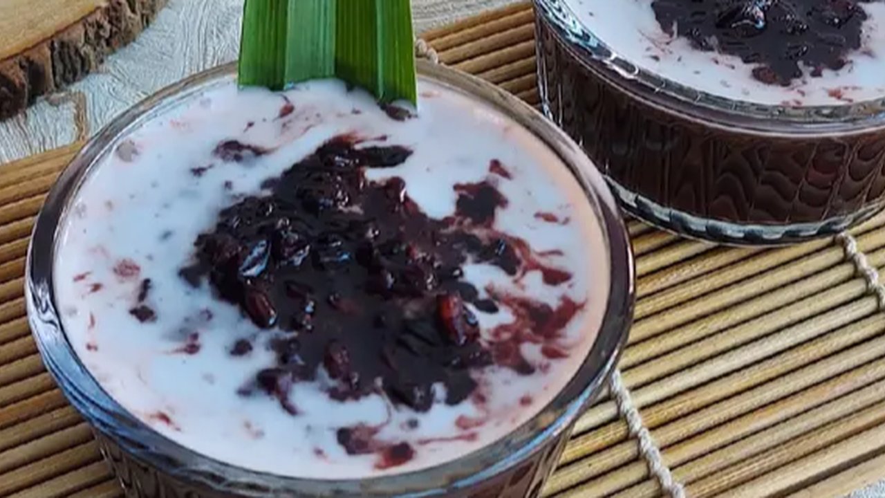 Ilustrasi bubur ketan hitam