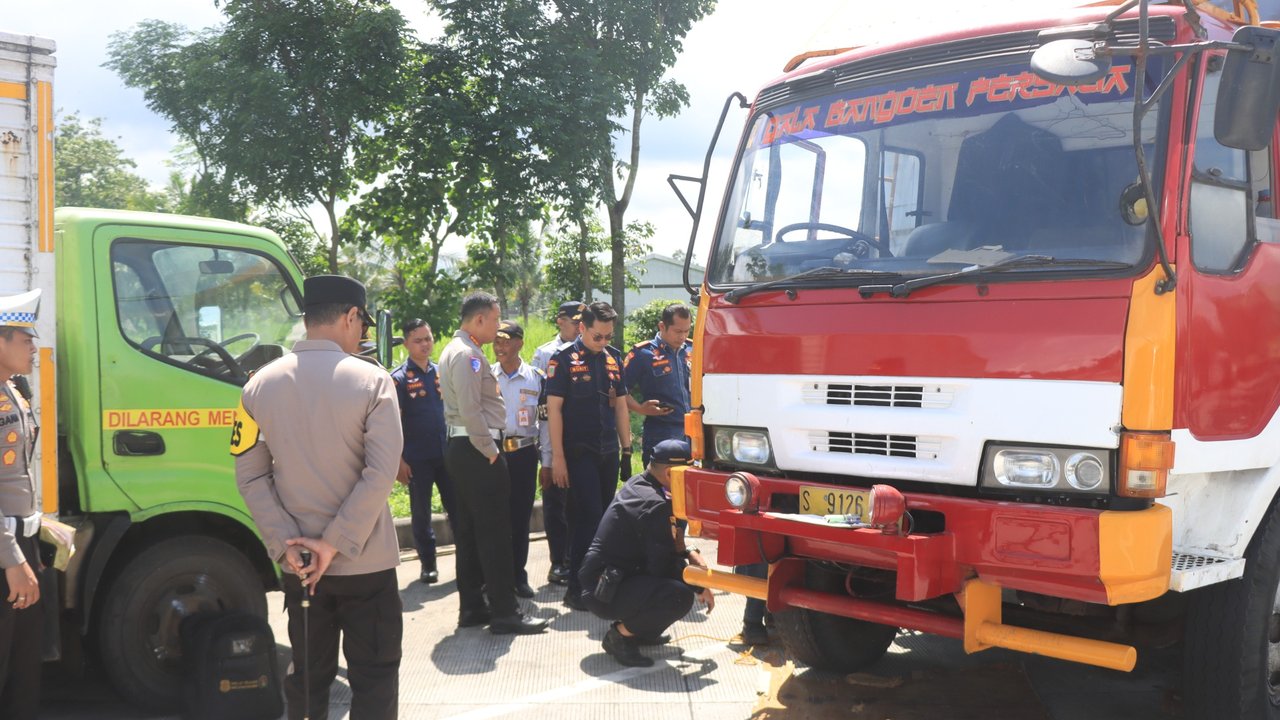 kecelakaan tol pandaan