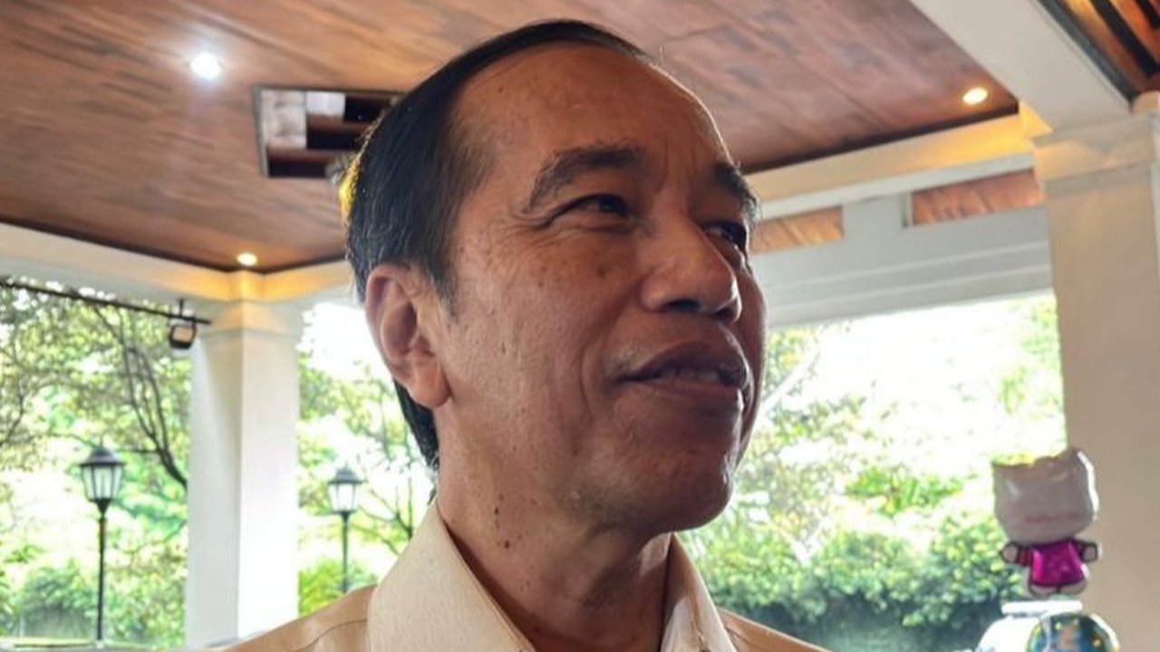 jokowi komentari hasto tersangka KPK