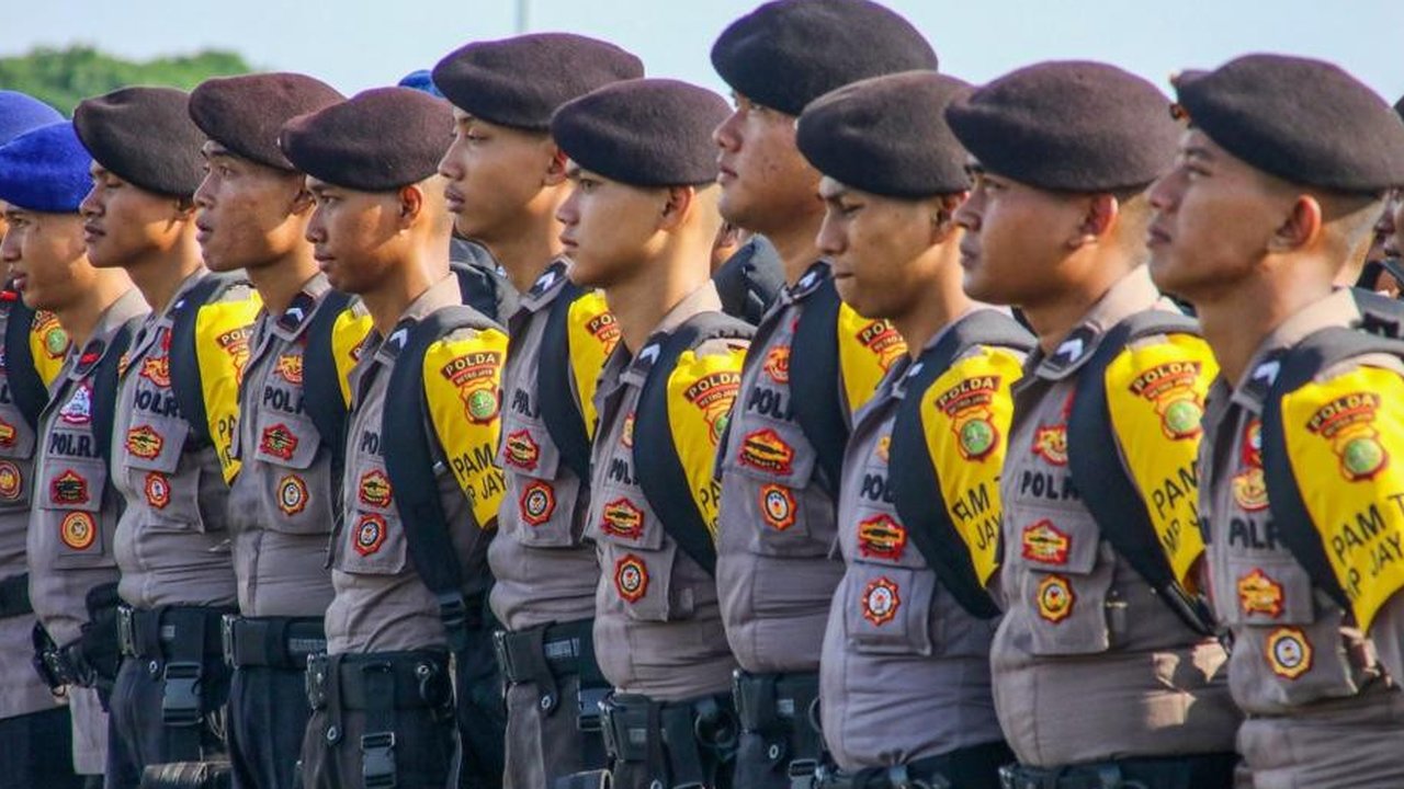 Sejumlah politikus menuding Polri menjadi partai coklat dalam ajang Pilkada 2024. Walau telah dibantah, tuduhan itu kembali picu perdebatan tentang perubahan di kepolisian, lembaga yang disebut 'tak mampu mengawasi dirinya sendiri'.