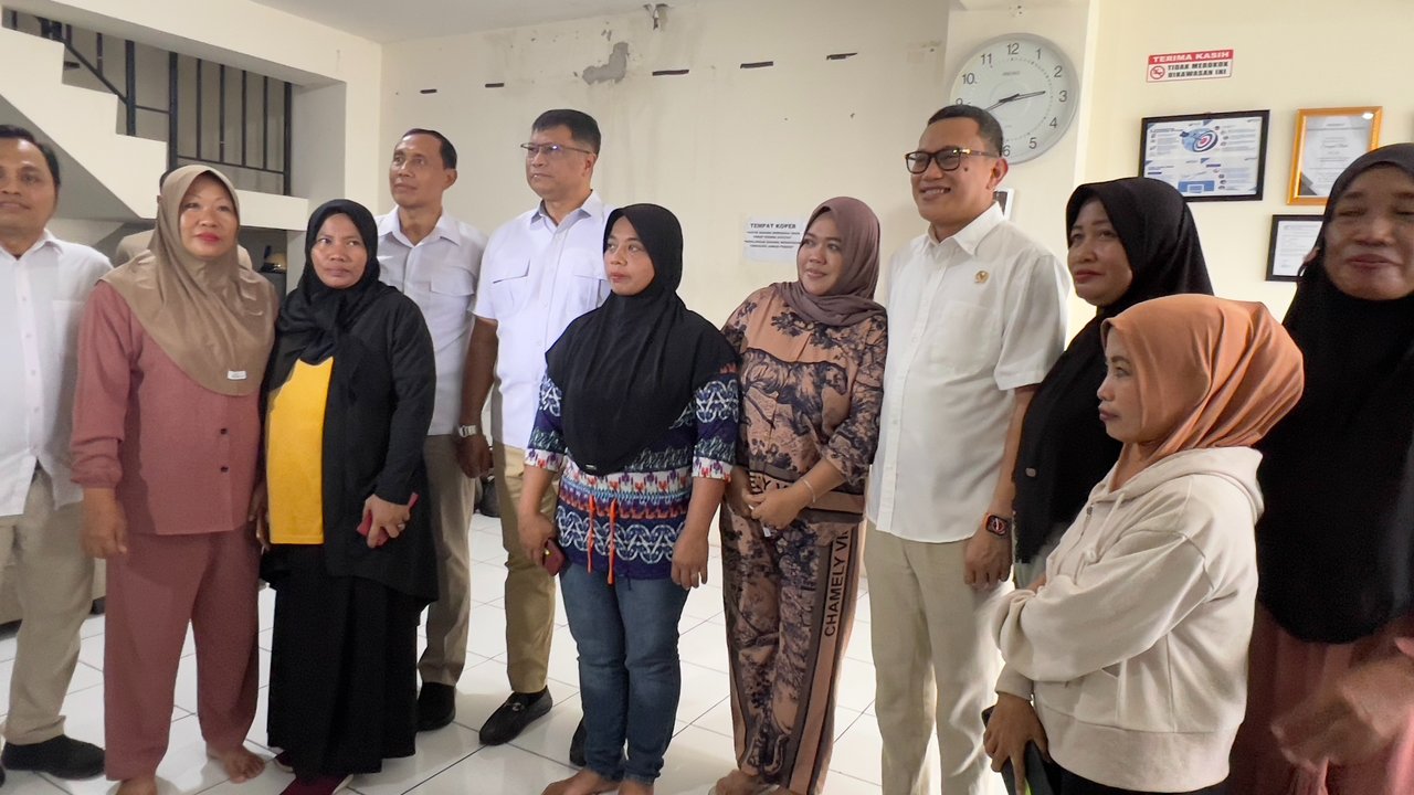 Menteri Karding dan calon PMI Ilegal