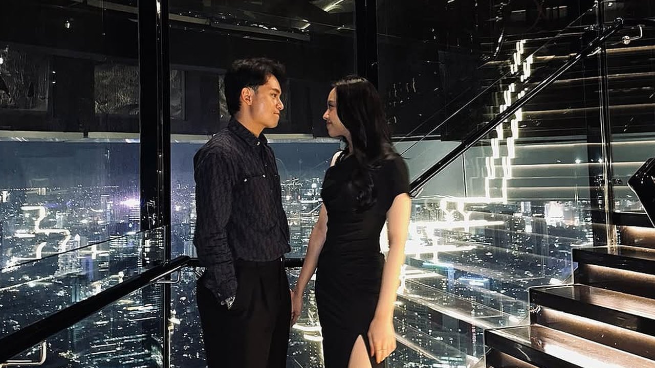 Potret Lyodra dan Randy Martin Rayakan Natal Bersama dengan Romantis