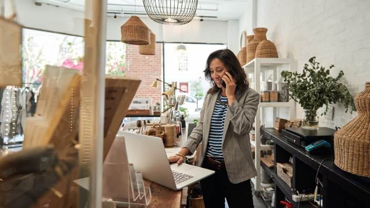 UMKM Indonesia Jadi Pendorong Transaksi Asing di Tengah Globalisasi Bisnis. foto: istimewa