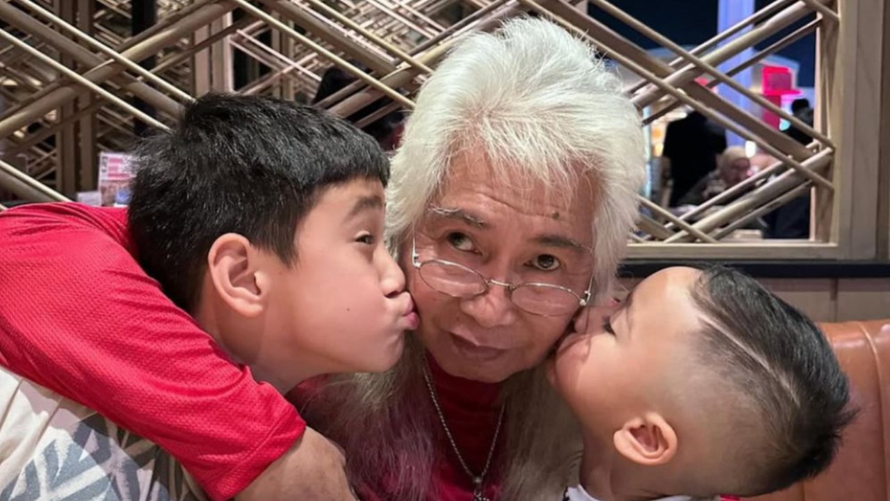 7 Potret di Balik Pertemuan Rafathar dan Rayyanza dengan Opa yang Bikin Warganet Terharu