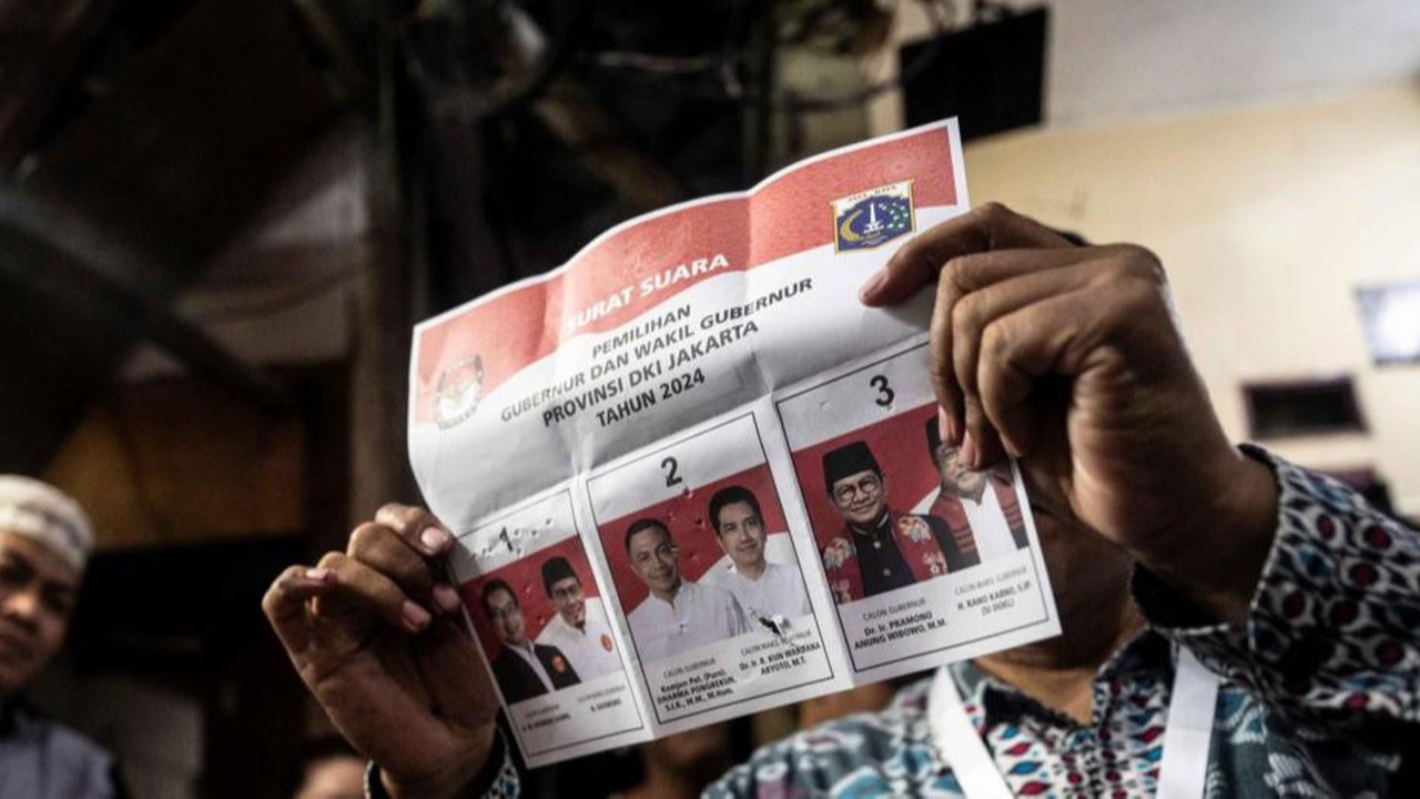 Terdapat setidaknya empat alasan menurut analis politik mengapa tingkat partisipasi pemilih di pemilihan kepala daerah (pilkada) di Jakarta begitu rendah. Angka golongan putih (golput) di Jakarta diprediksi mencapai lebih dari 40%, yang artinya tertinggi di Jawa dan bahkan mencetak rekor sejarah sepanjang pesta demokrasi di ibu kota Indonesia itu.