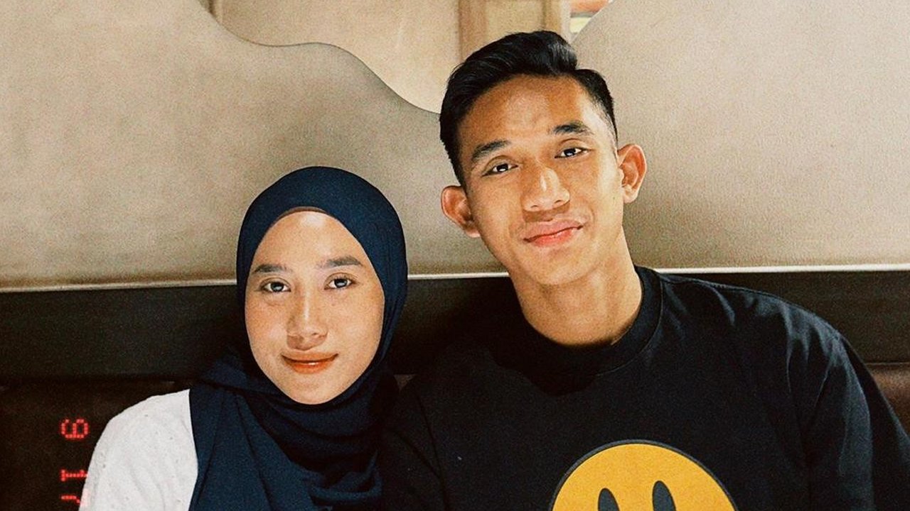 Potret Mesra Rizky Ridho dan Sendy Aulia yang Sudah Lamaran Setelah 8 Tahun Pacaran