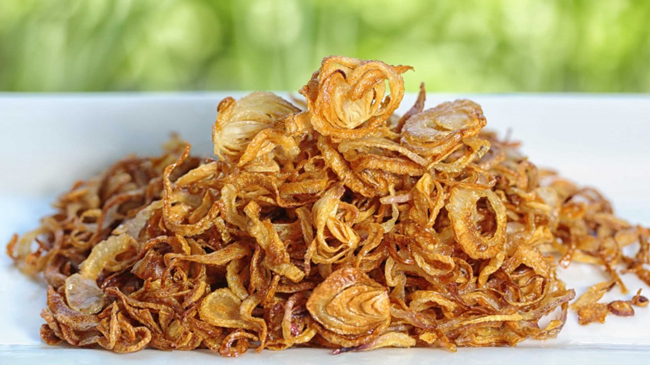 Ilustrasi bawang goreng.