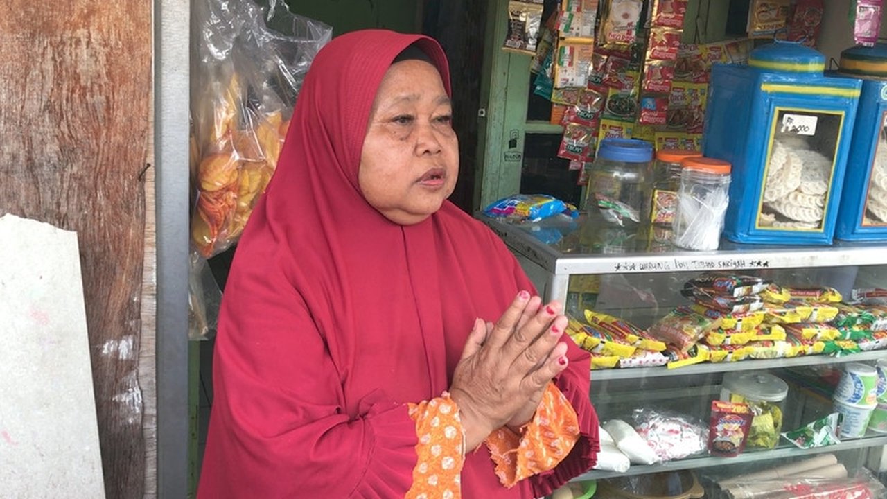 Di tengah cobaan hidup yang dialaminya, Sariyah tetap mendoakan kebaikan untuk Pak Tarno. Ia berharap suaminya segera sadar dan mau kembali ke rumah untuk berkumpul lagi dengannya.
