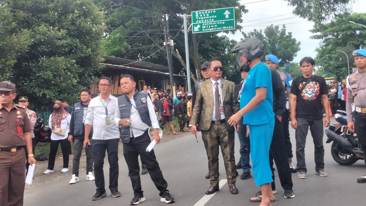 Aipda Robig Rekonstruksi Penembakan SMKN4