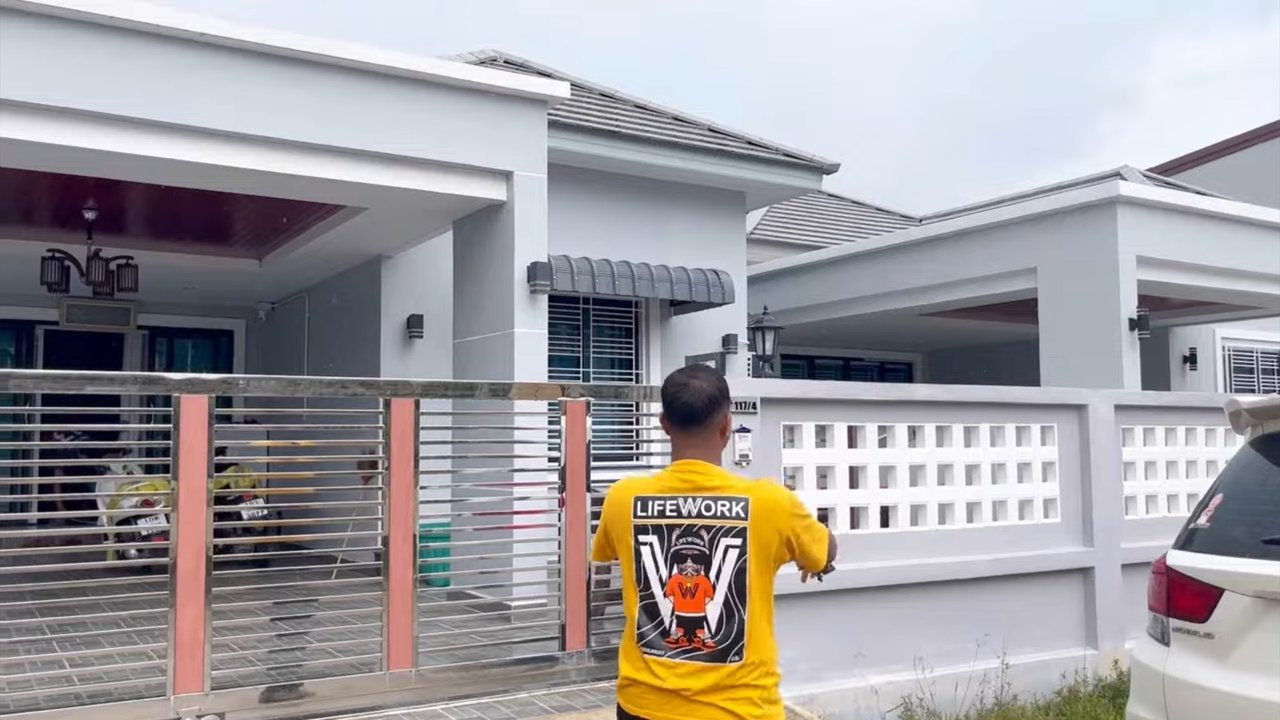 Mewah & Megah, Ini Potret Rumah Jirayut di Kampung Halamannya Bikin Salfok