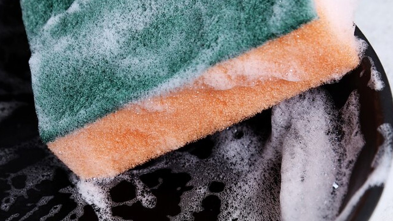 Ilustrasi Spons Cuci Piring