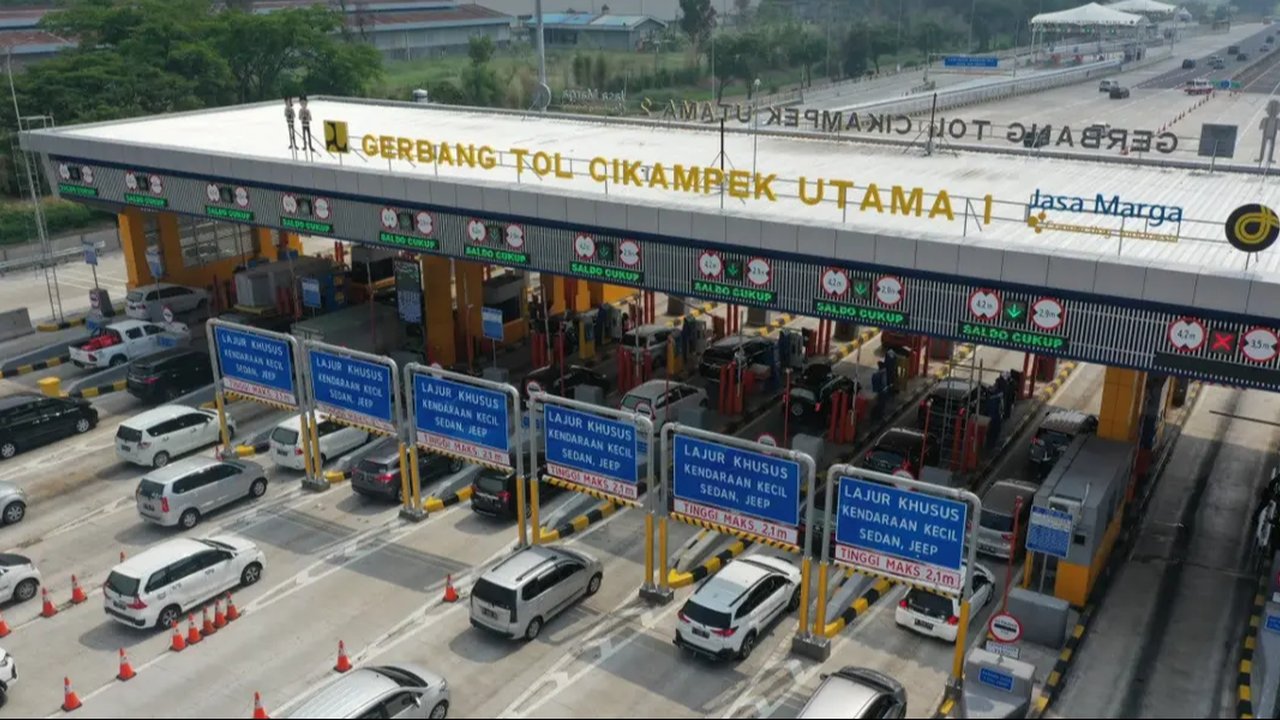 Cara Mudah Hindari Macet di Jalan Tol Jakarta-Cikampek dan Karawang Barat