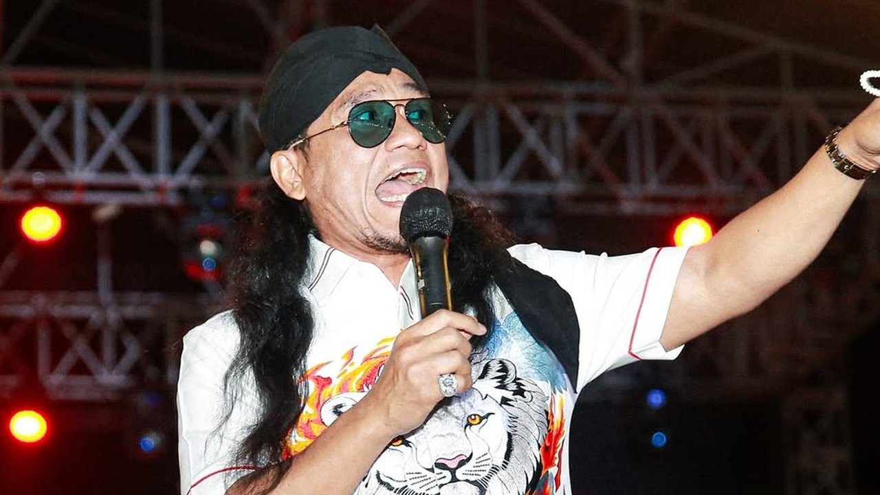 Gus Miftah dan Niken Salindri (Foto: Wikipedia dan KapanLagi.com)