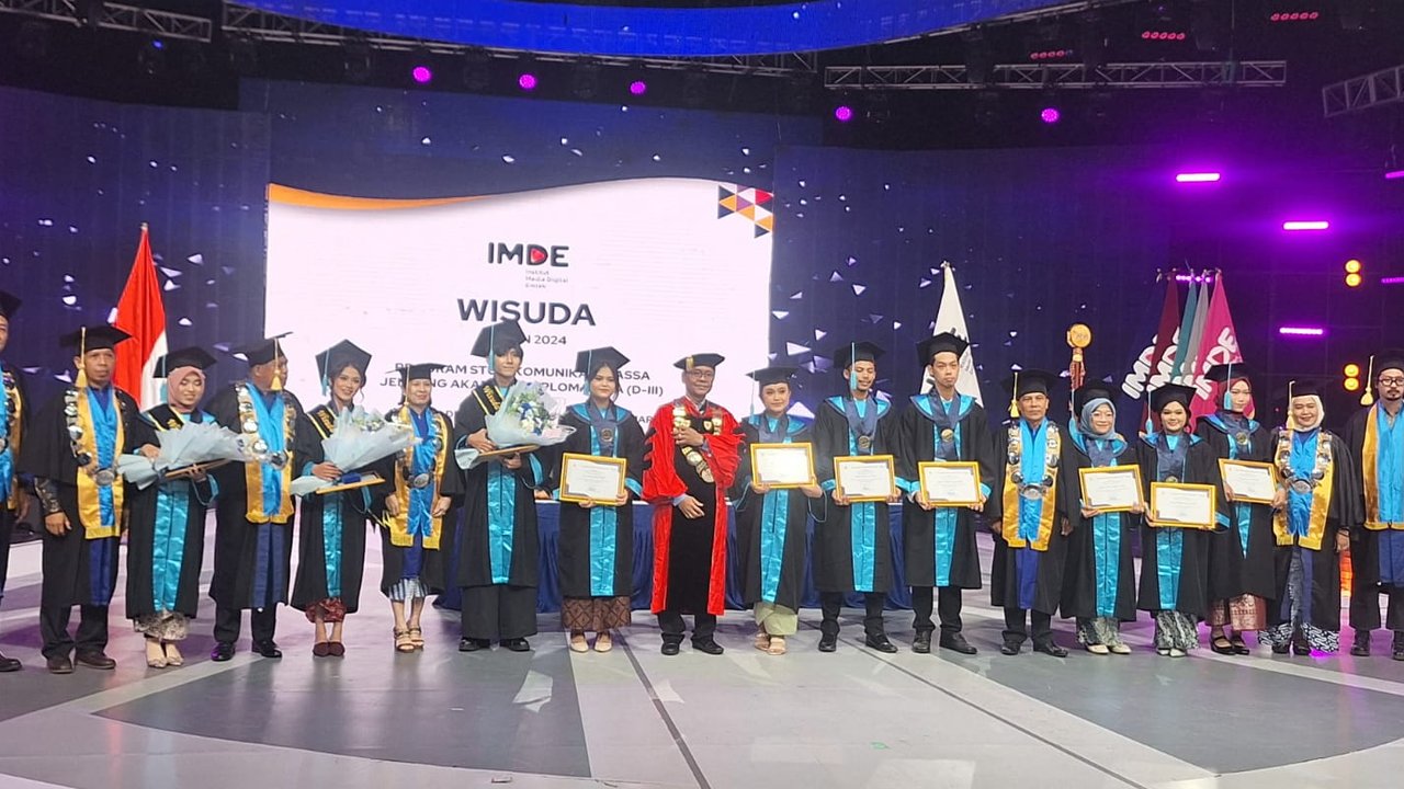 Emtek Gelar Wisuda Perdana