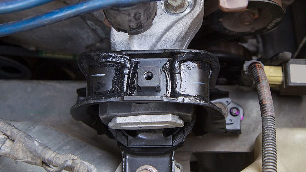 Pahami Peran dan Ciri-Ciri Kerusakan Engine Mounting pada Kendaraan