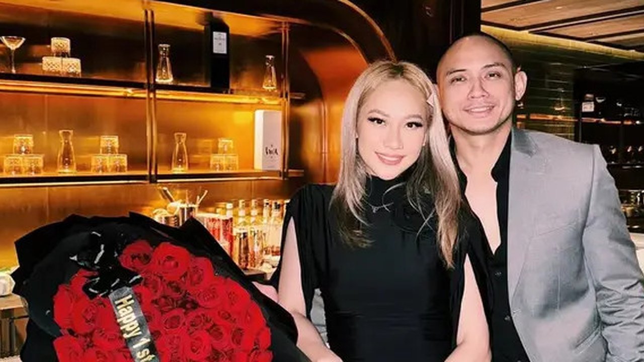 Potret Dinner Romantis BCL dan Tiko Aryawardhana. (Sumber: Instagram/tikoaryawardhana)