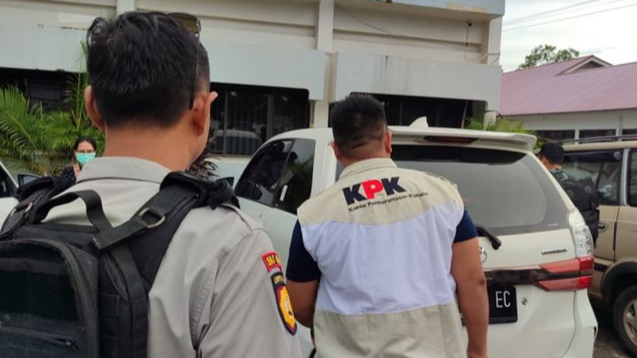 KPK Geledah Kantor Kepala Disnakertrans Bengkulu