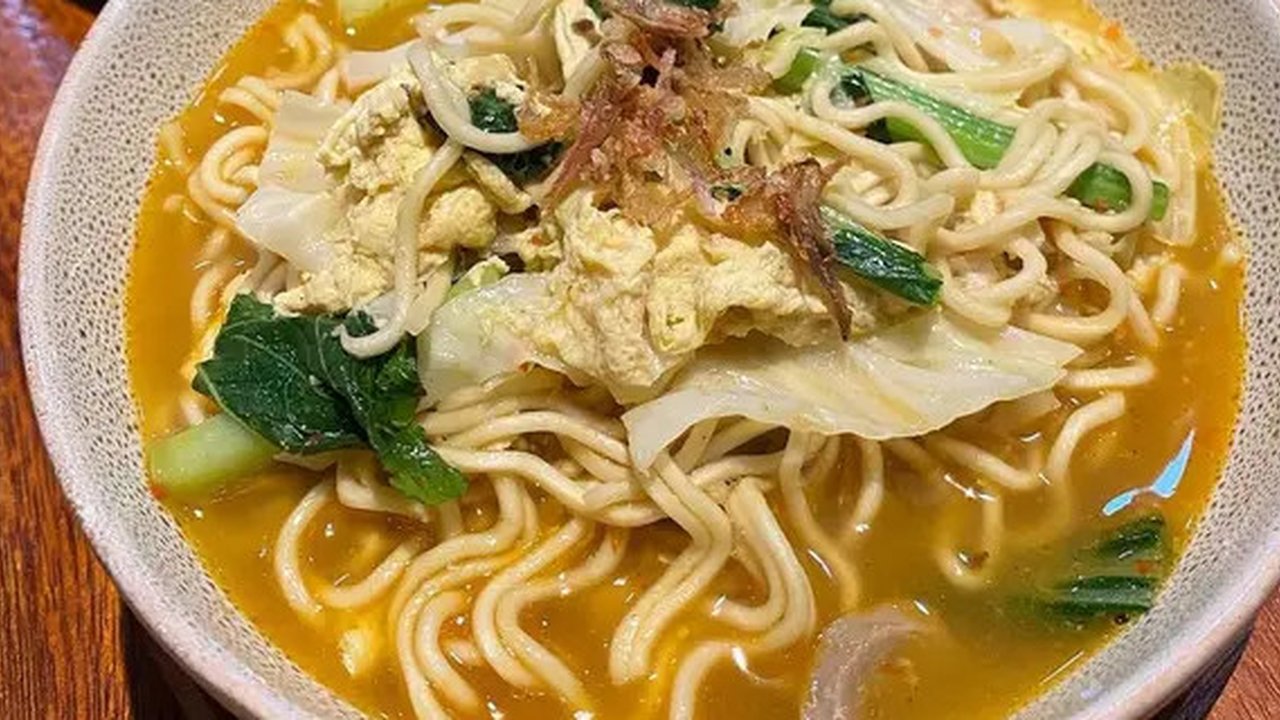 Mie instan. (Foto: Freepik/wirestock)