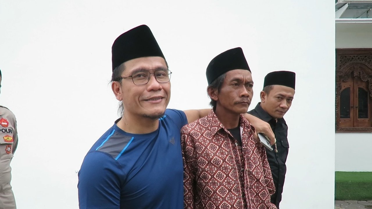 Gus Miftah dan penjual es teh Sunhaji