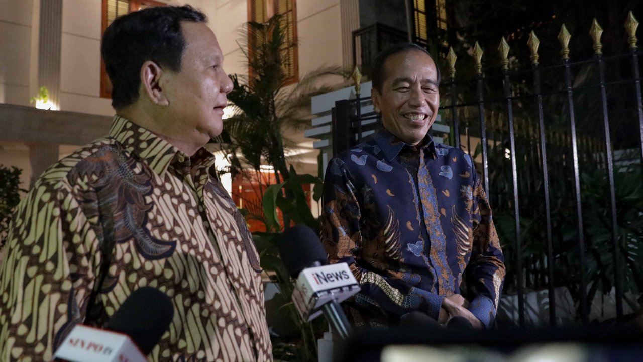 FOTO: Momen Jokowi Malam-Malam Temui Prabowo di Kertanegara