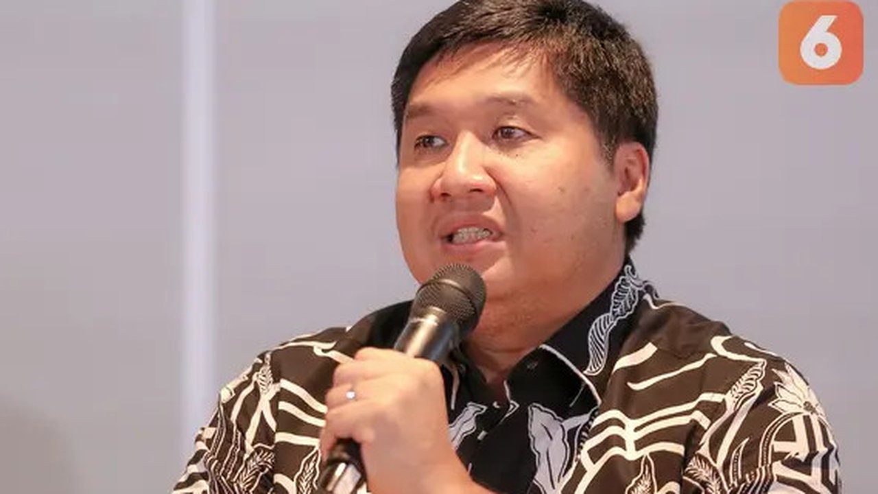 Menteri Badan Usaha Milik Negara (BUMN) Erick Thohir menyebut usulan Menteri Perumahan dan Kawasan Pemukiman Maruarar Sirait (Ara) terkait menghadirkan kereta ...