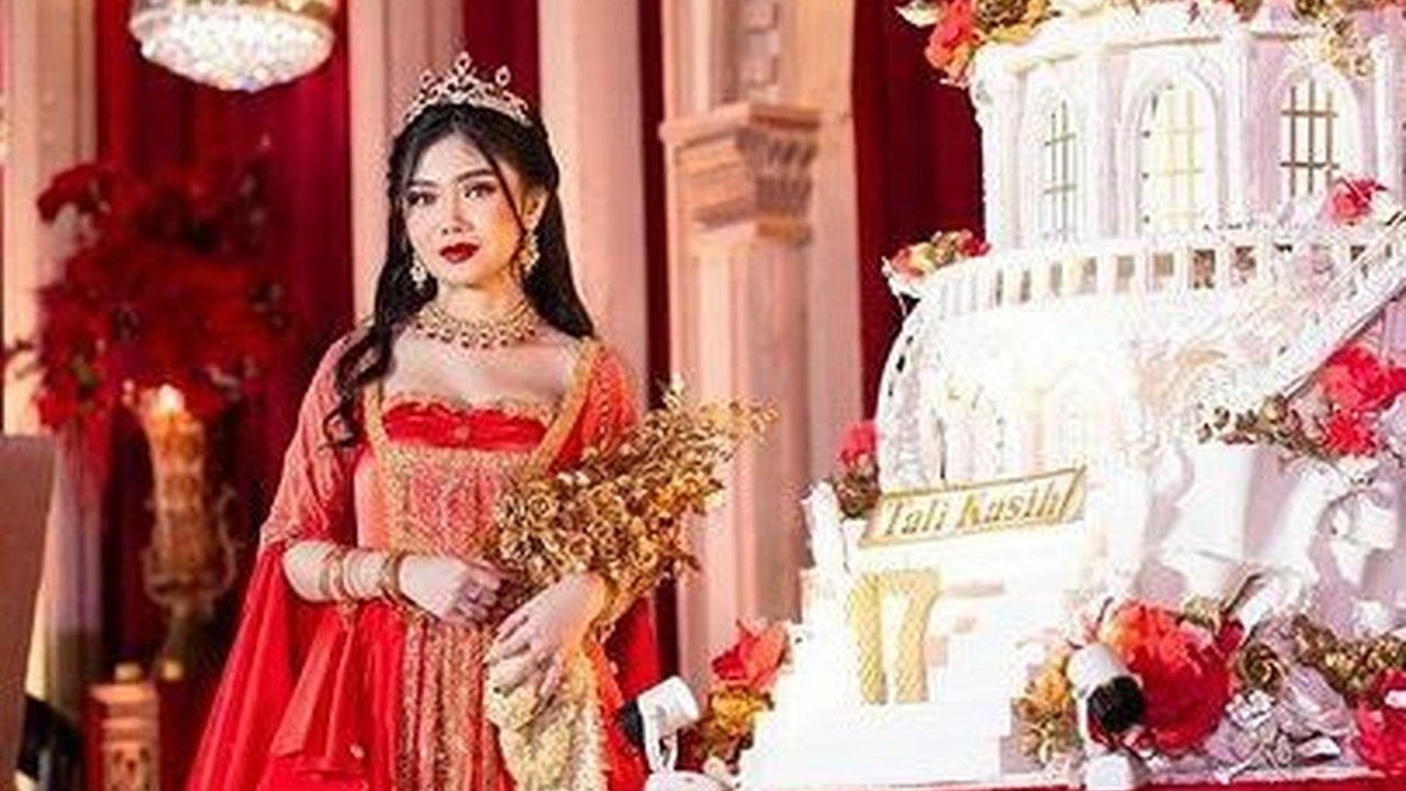 Viral Gadis Ultah ke-17 Gelar Pesta Dapat Kado Mobil Mewah, Profesi Ayahnya Tak Sembarangan