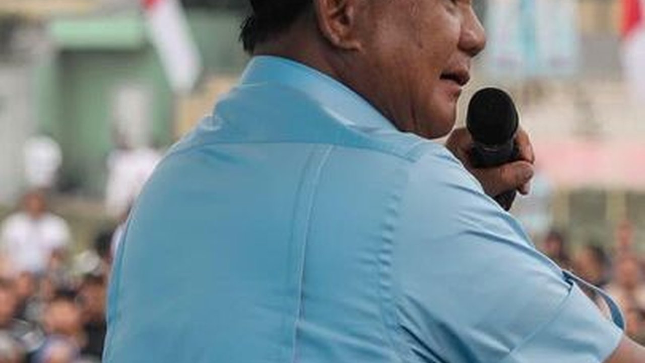 VIDEO: Momen Prabowo Nyanyi Lagu 'Maju Tak Gentar', Teriak Sampai Suaranya Serak