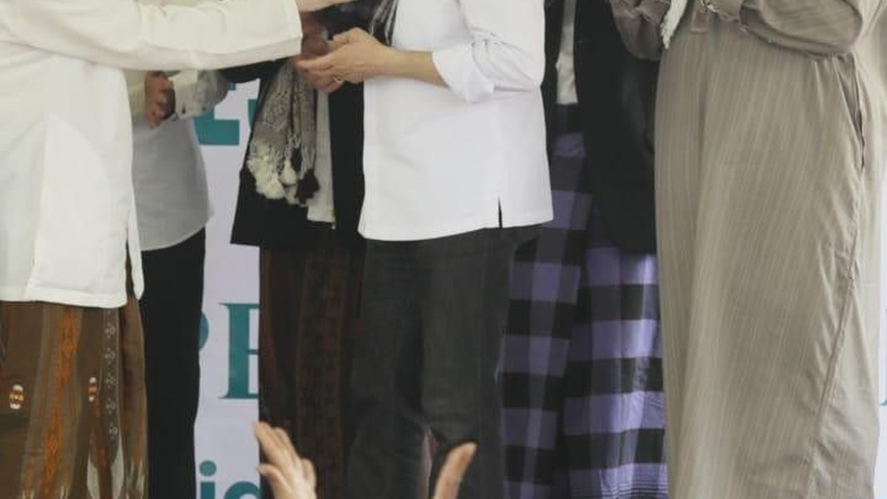 FOTO: Serah Terima Bantuan Puskestren ke-4 Oleh Perindo untuk Ponpes Al Islah di Subang