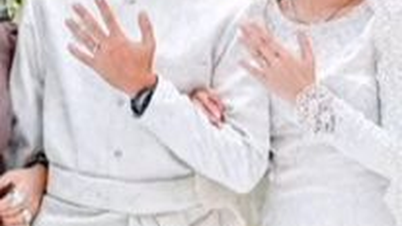 Kenalan Singkat, Ayu Ting Ting dan Calon Suami Dijodohkan Orangtua 'Semi Taaruf'