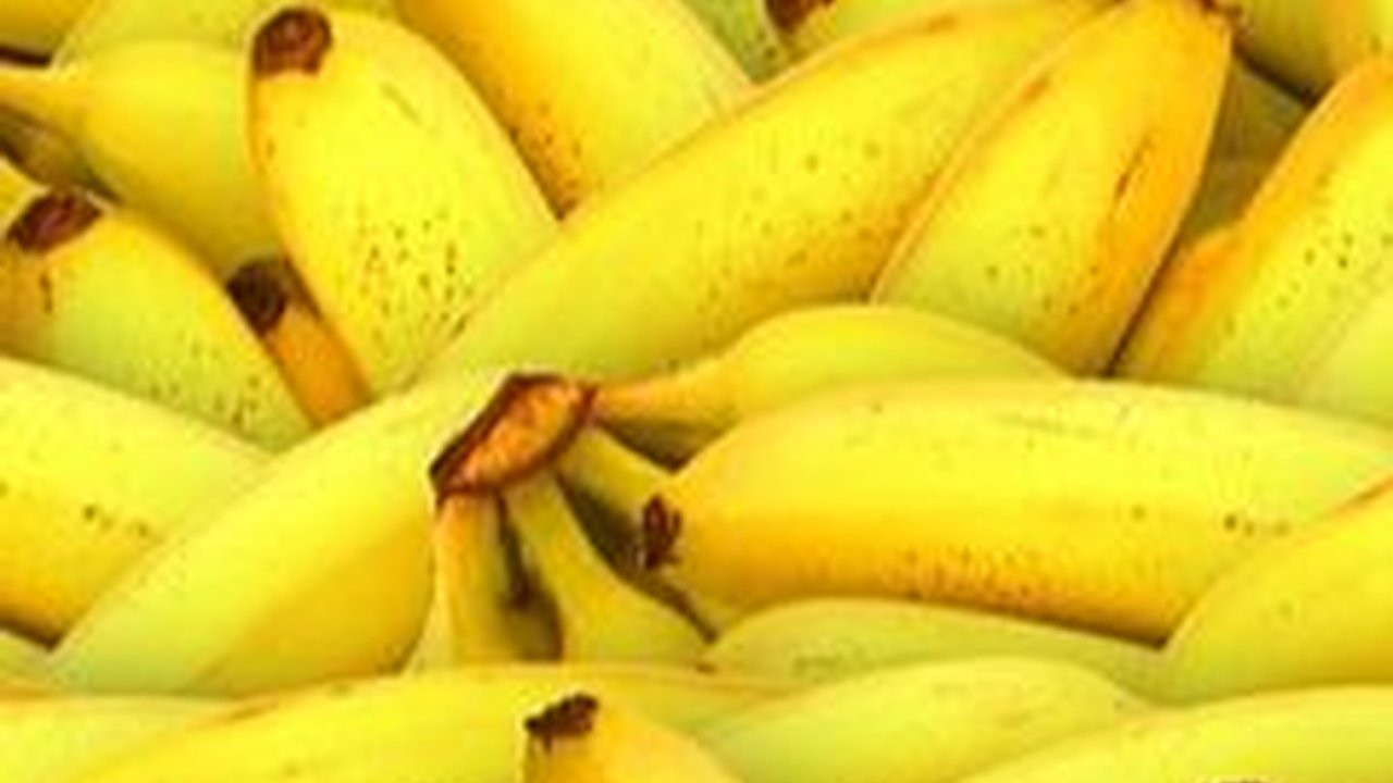 Mitos Pisang Emas, Dipercaya Hilangkan Kekuatan Susuk Kecantikan