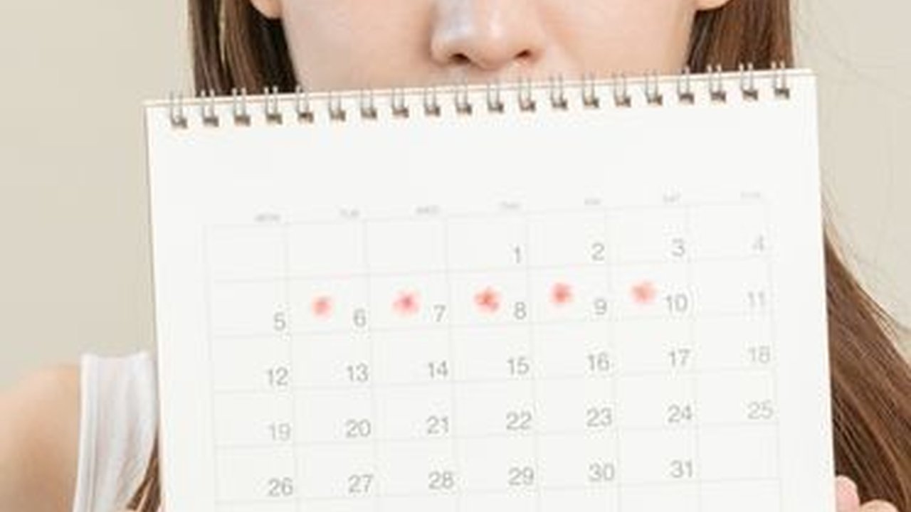 Bukan Hanya Kehamilan, 7 Kondisi Ini Juga Bisa Jadi Penyebab Menstruasi Terlambat