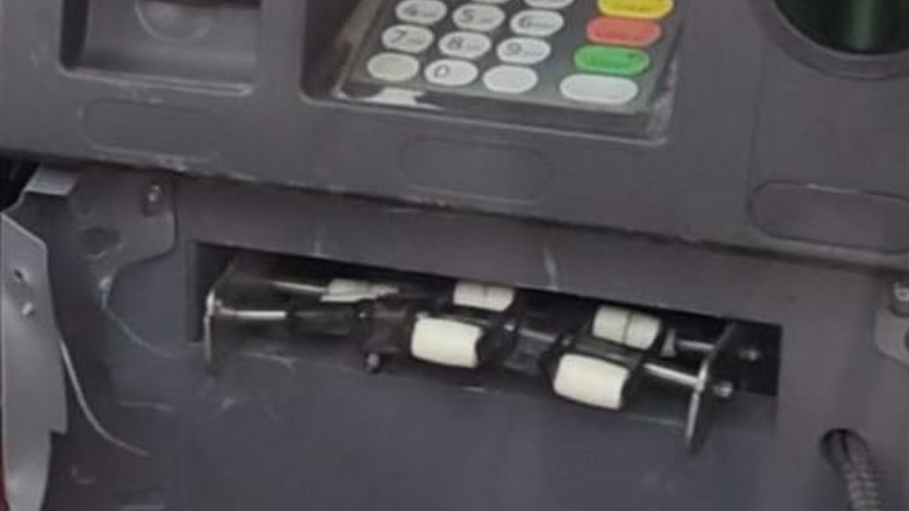 Mesin ATM Bank Jatim di Kediri Dibobol Maling, Pelaku Rusak CCTV