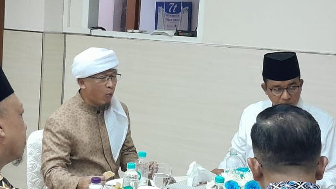 Isi Masa Tenang Pemilu, Anies Baswedan Silaturahmi ke Aa Gym