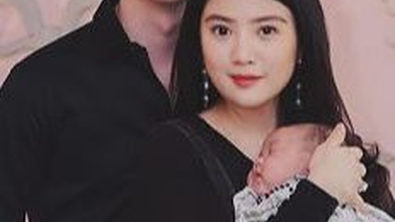 Digelar Sederhana di Rumah, Intip Momen Perayaan Satu Bulan Putri Kevin Sanjaya & Valencia Tanoe