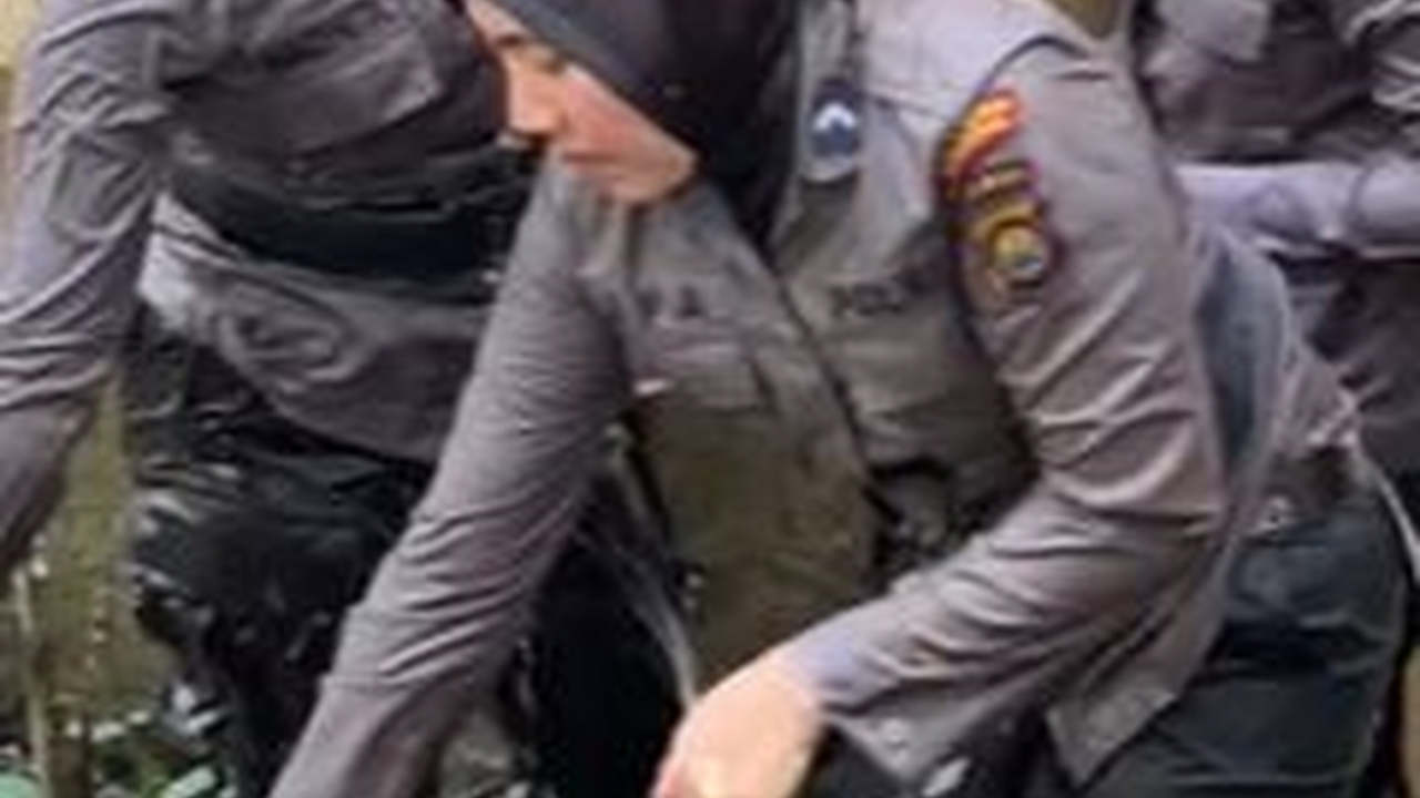 Ternyata Begini Tradisi buat Polwan Baru, yang Tak Kuat Bisa Tumbang