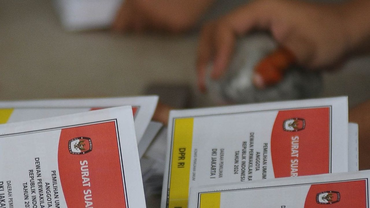 Bawaslu Temukan Dugaan Politik Uang Libatkan Caleg DPR di Jakbar saat Masa Tenang