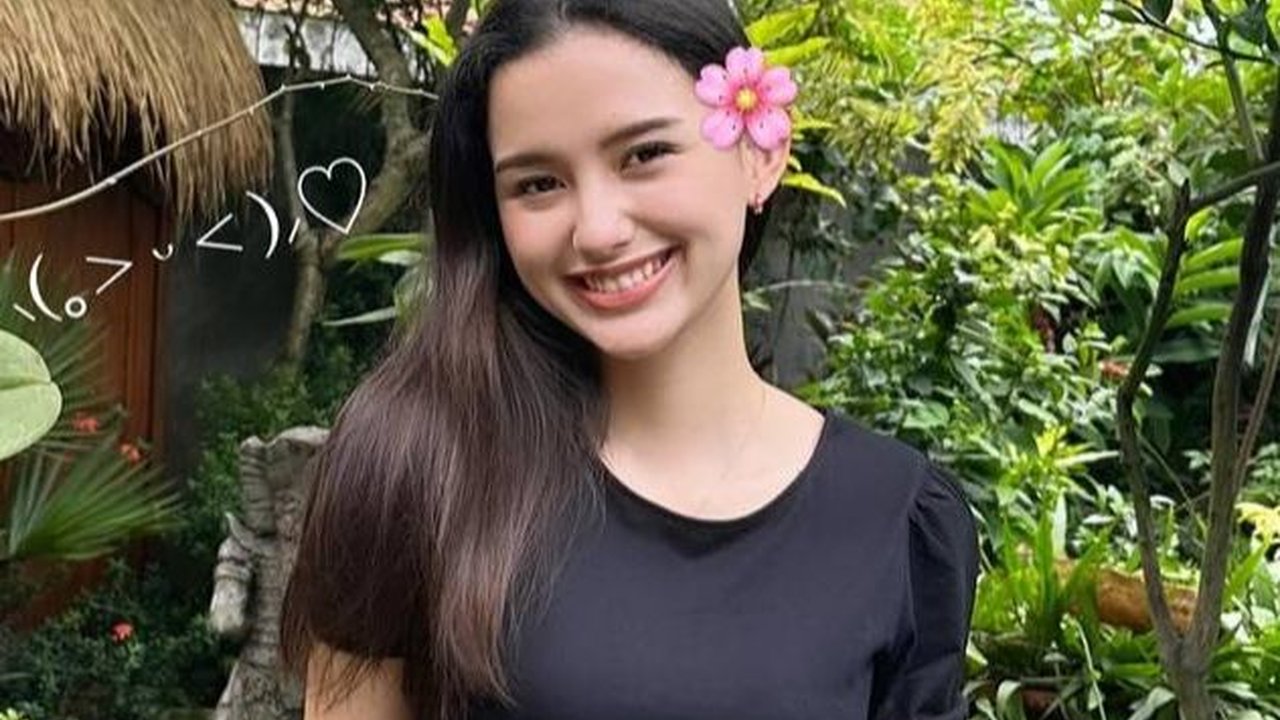 Dikenal Sering Tampil Sederhana, ini 10 Potret Sarah Menzel yang Disebut Makin Cantik