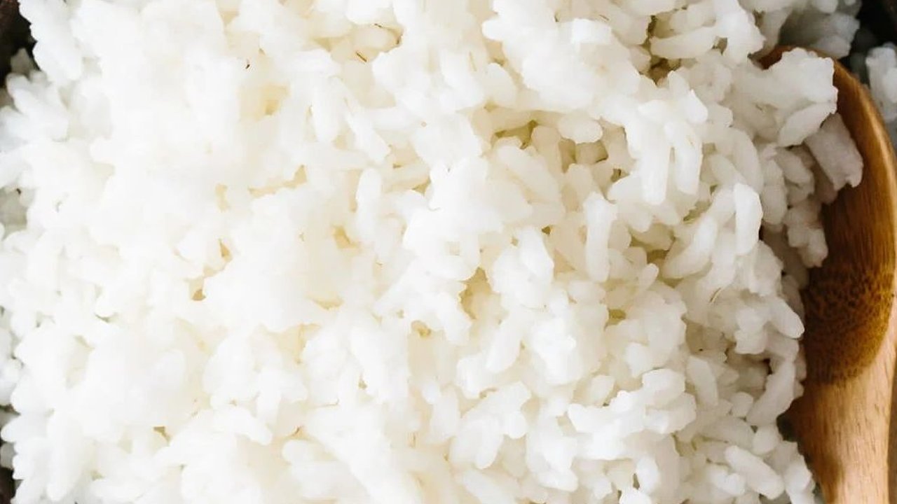 Manfaat Nasi Putih yang Penting Diketahui, Tak Selalu Buruk Dikonsumsi