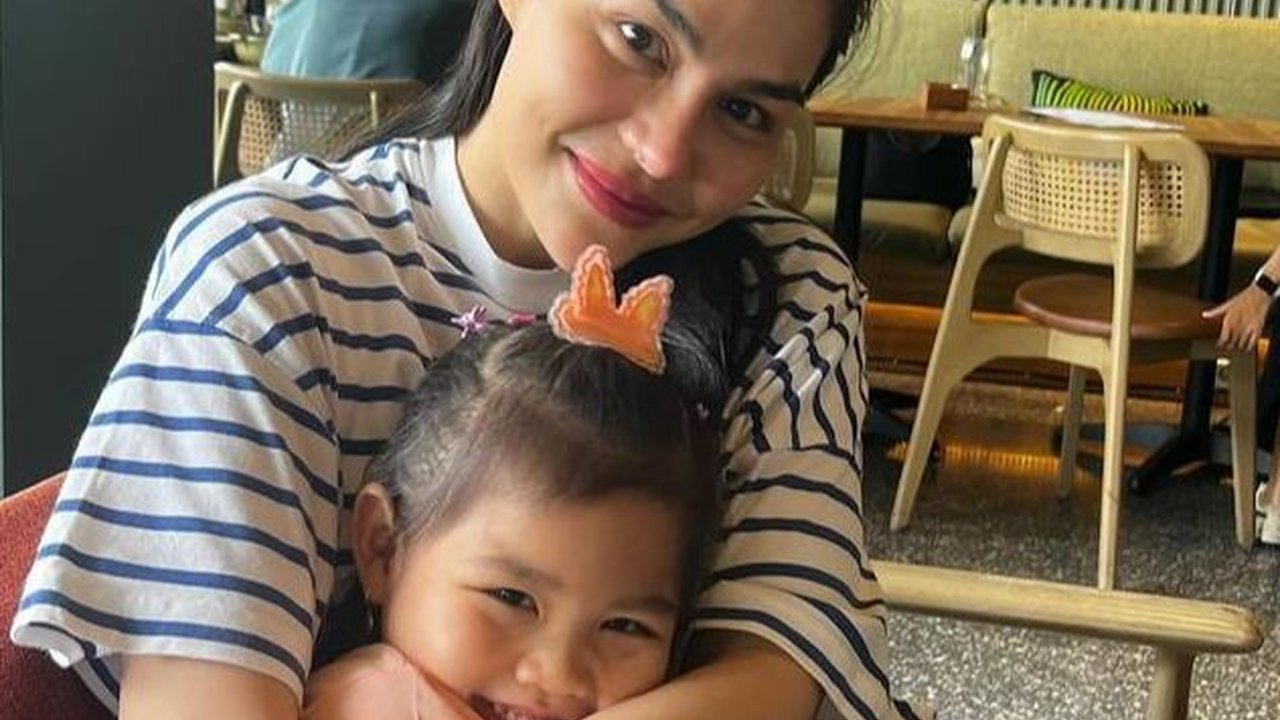 Foto-foto Terbaru Katherine Anak DJ Katty Butterfly yang Tumbuh Besar, Makin Cantik Seperti Sang Mama