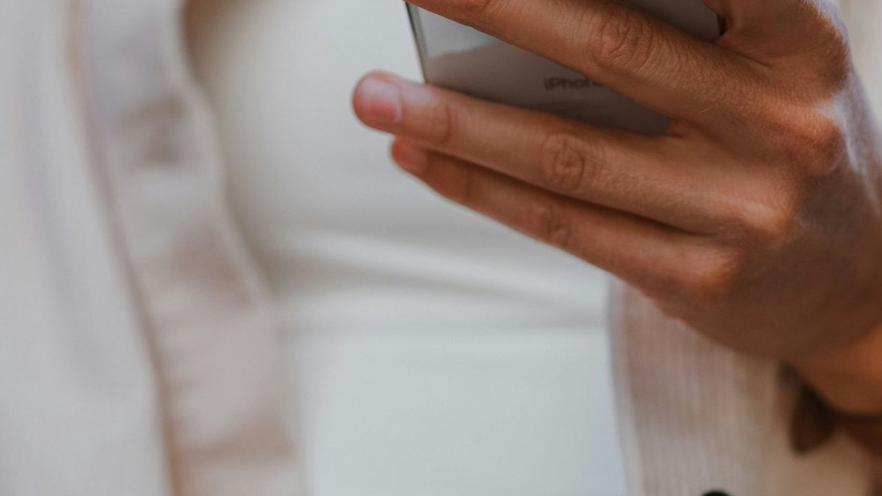 Cara Mengetahui dan Menghindari Penipuan Online Berkedok Aplikasi