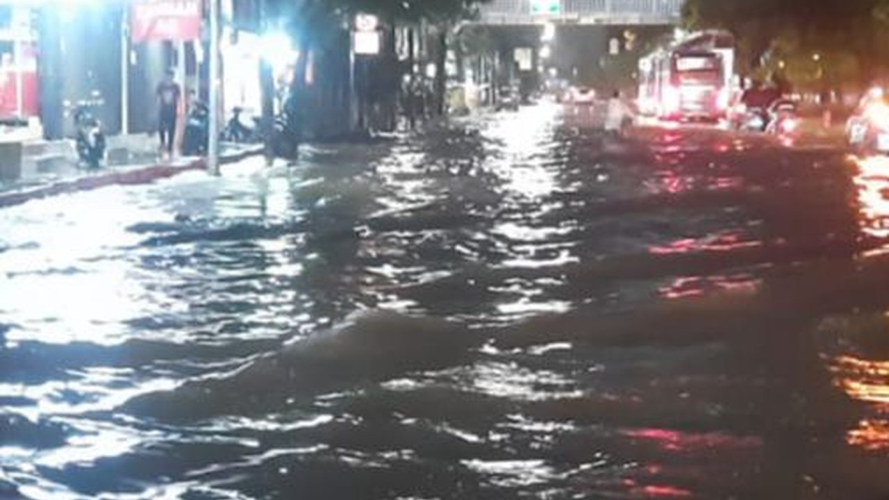 3 RT dan 6 Ruas Jalan di Jakarta Terendam Banjir Saat Hari Pencoblosan