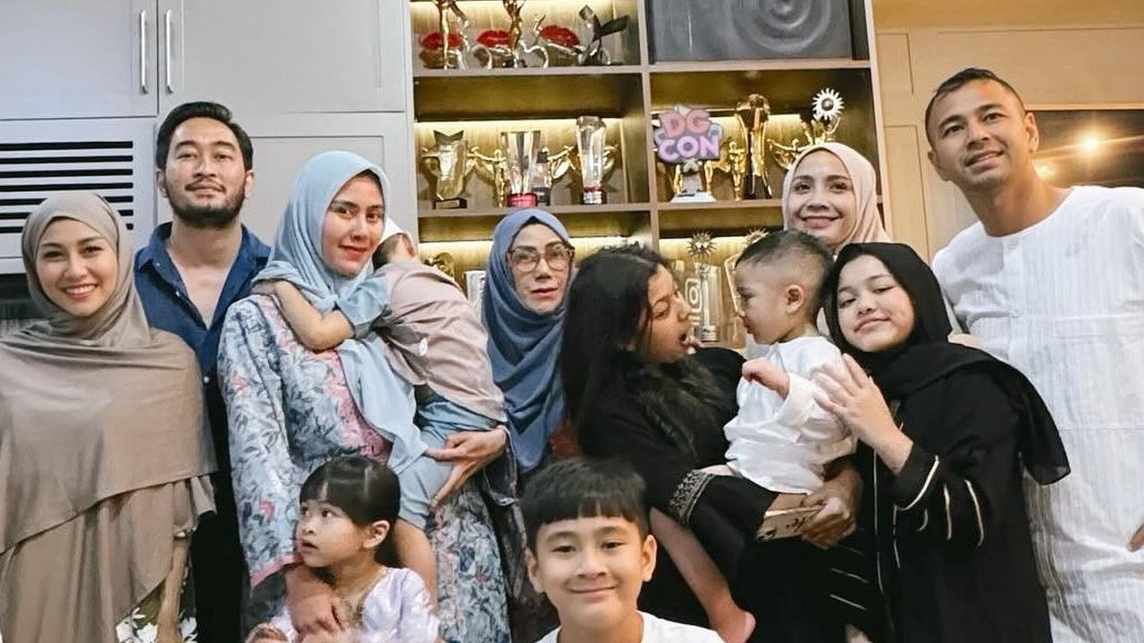 Jelang Pencoblosan, Raffi Ahmad Sekeluarga Gelar Pengajian da Doa Bersama, Penampilan Nagita Adem Banget