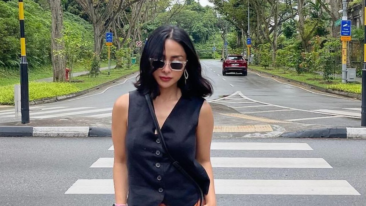 Kini jadi Mama Muda, ini Deretan Foto-foto Terbaru Selvi Kitty yang Tampil Modis Bak ABG